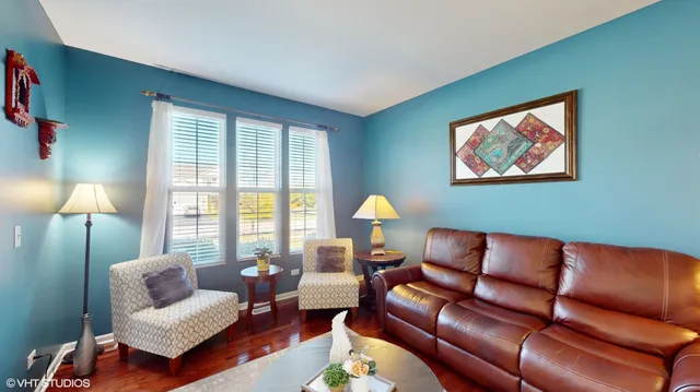 $3,200 | 182 Chapin Way, Oswego, IL 60543