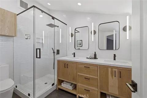 $1,549,000 | 5208 Woodman Avenue, Sherman Oaks, CA 91401