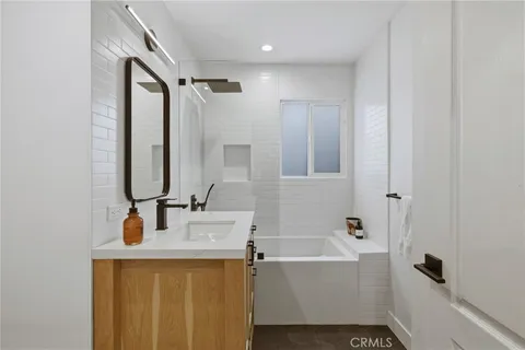 $1,549,000 | 5208 Woodman Avenue, Sherman Oaks, CA 91401