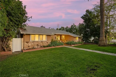 $1,549,000 | 5208 Woodman Avenue, Sherman Oaks, CA 91401