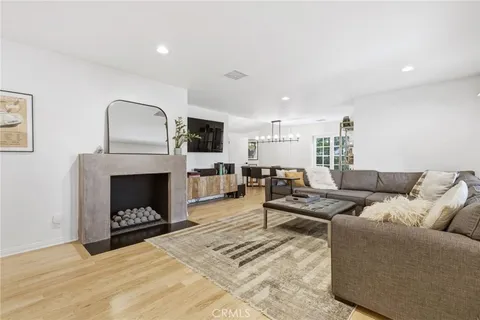 $1,449,500 | 5208 Woodman Avenue, Sherman Oaks, CA 91401