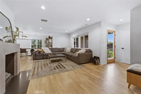$1,449,500 | 5208 Woodman Avenue, Sherman Oaks, CA 91401