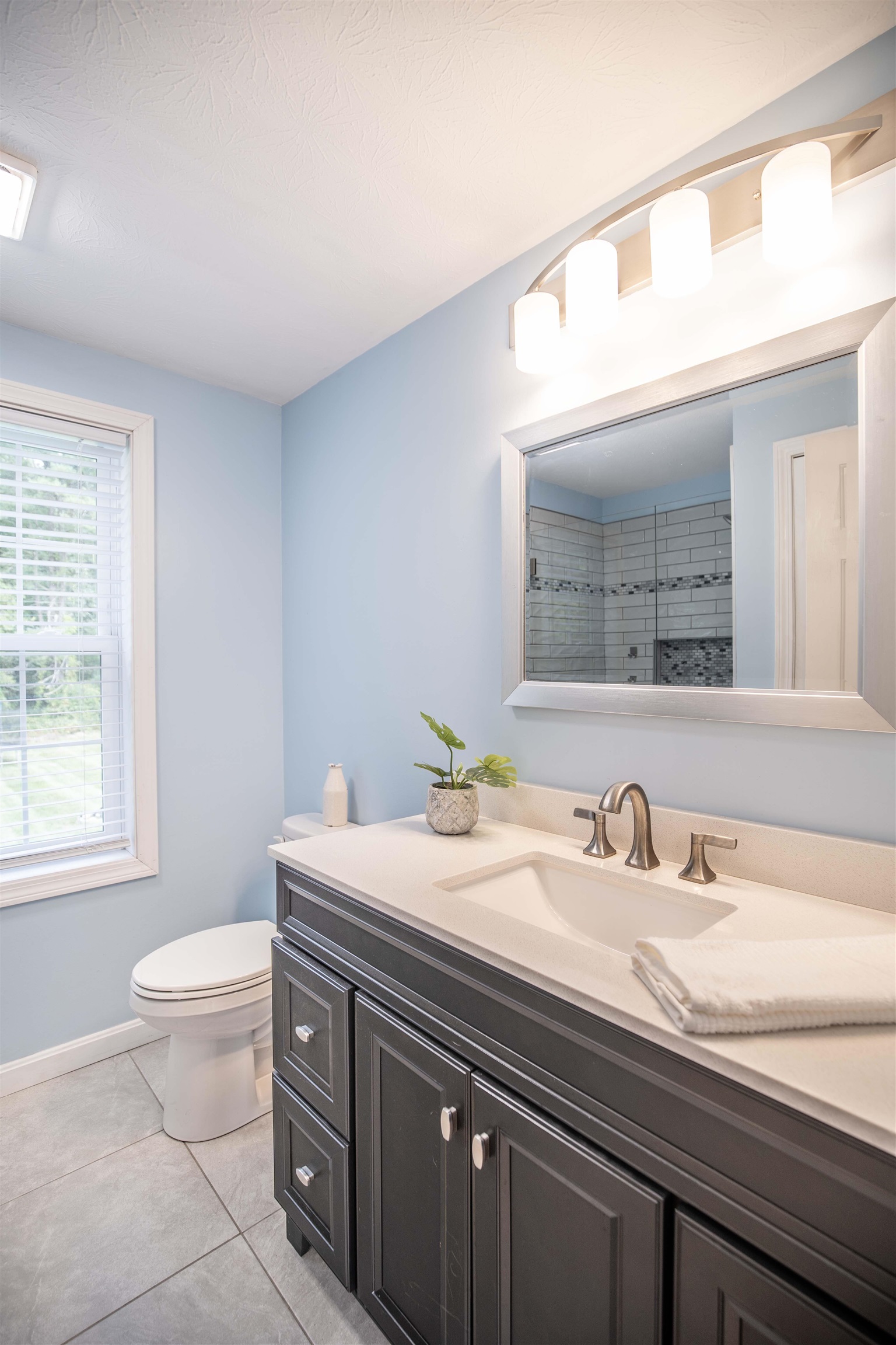 1480 Lake Shore Road Manchester, NH 03109 - Photo 15 of 35 Gallery Image 15