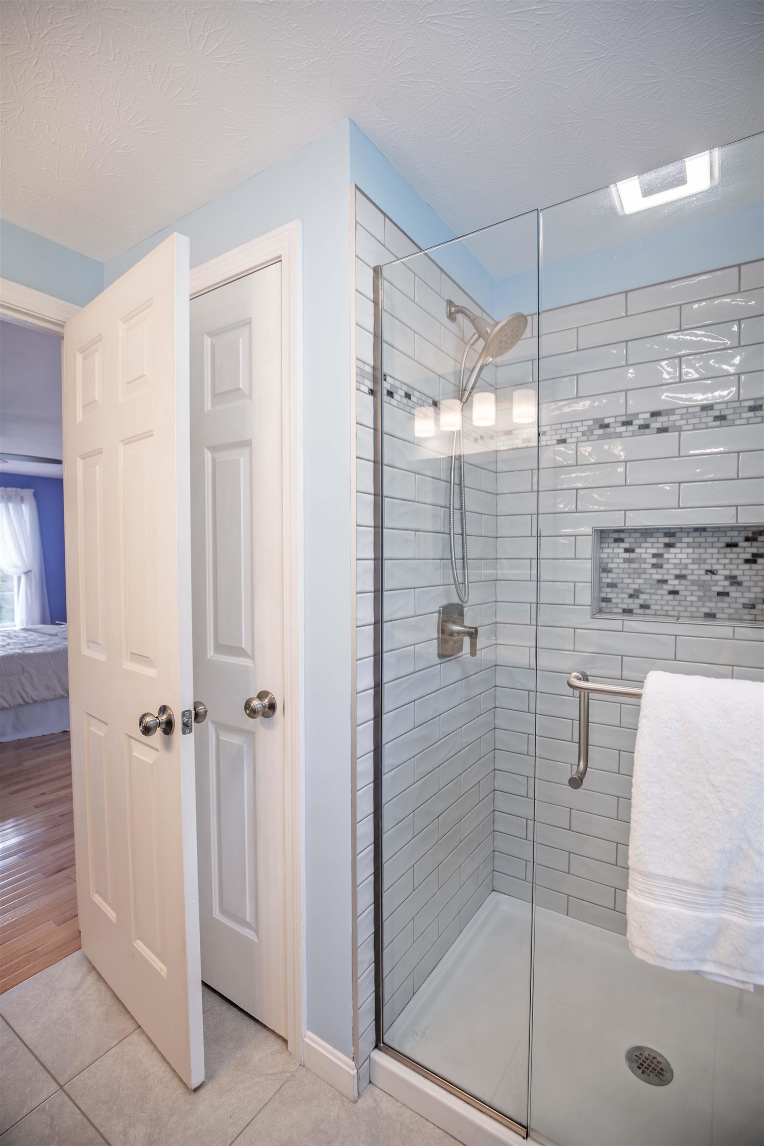 1480 Lake Shore Road Manchester, NH 03109 - Photo 16 of 35 Gallery Image 16