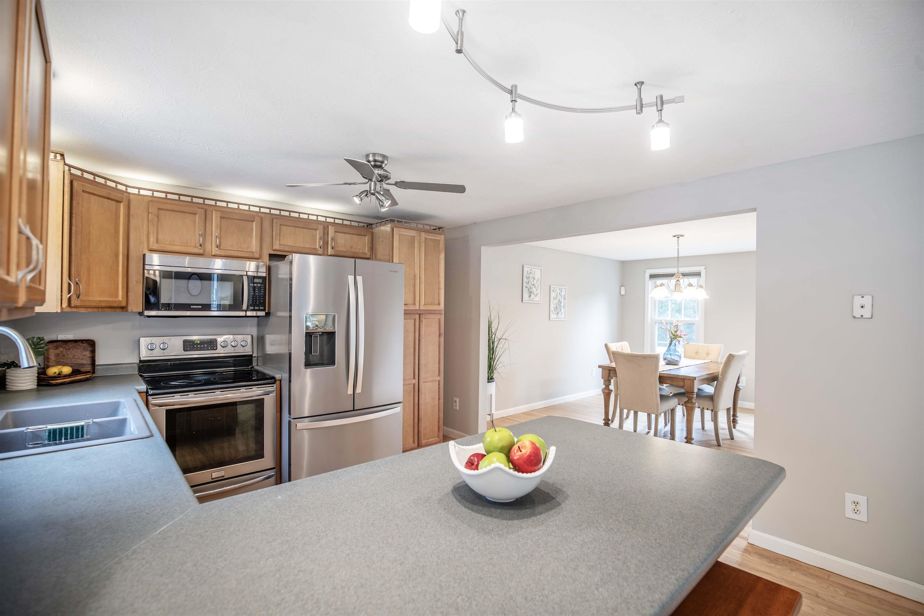 1480 Lake Shore Road Manchester, NH 03109 - Photo 32 of 35 Gallery Image 32