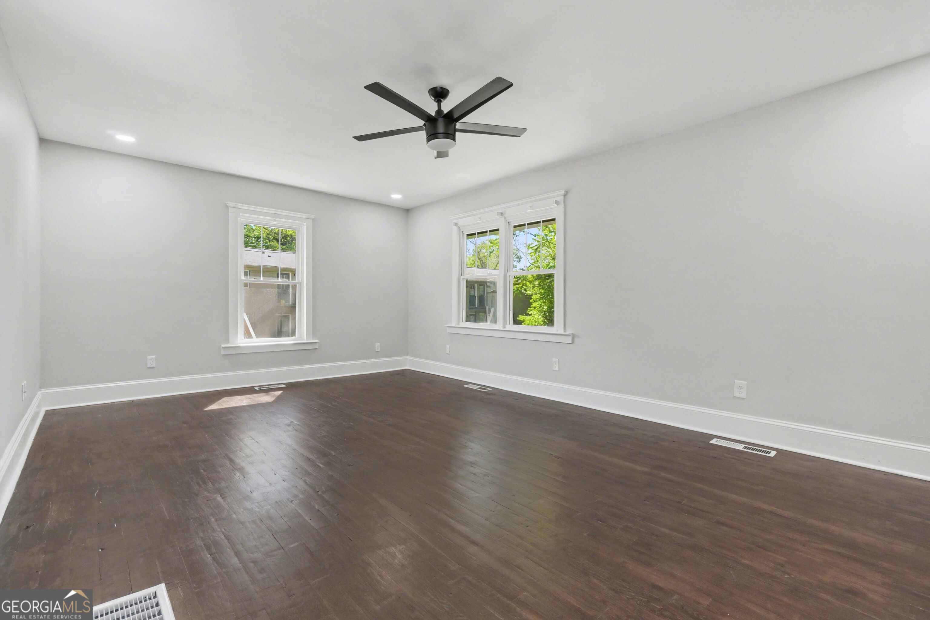 1164 Sells Avenue Southwest Atlanta, GA 30310 - Photo 17 of 32