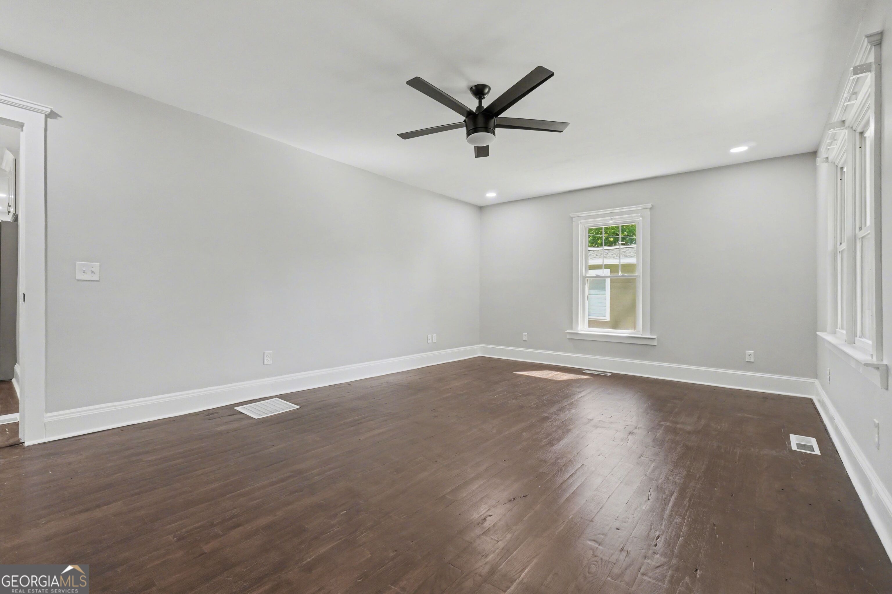 1164 Sells Avenue Southwest Atlanta, GA 30310 - Photo 18 of 32