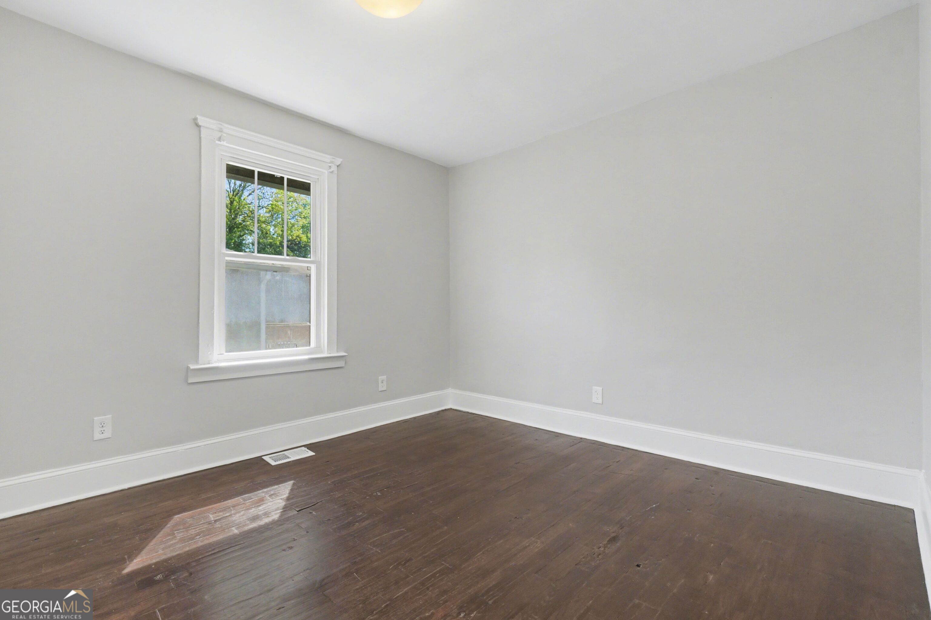 1164 Sells Avenue Southwest Atlanta, GA 30310 - Photo 25 of 32