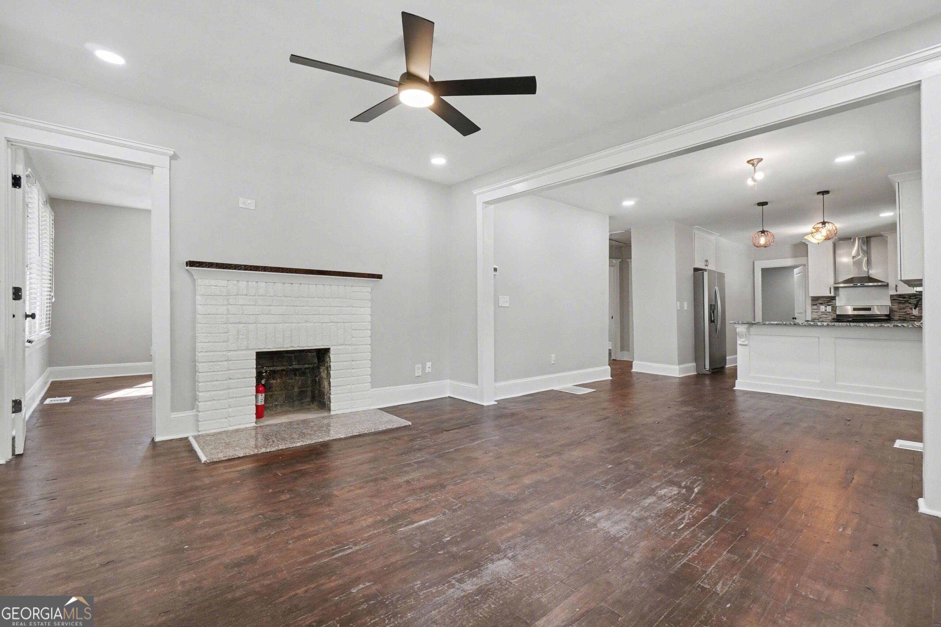 1164 Sells Avenue Southwest Atlanta, GA 30310 - Photo 5 of 32