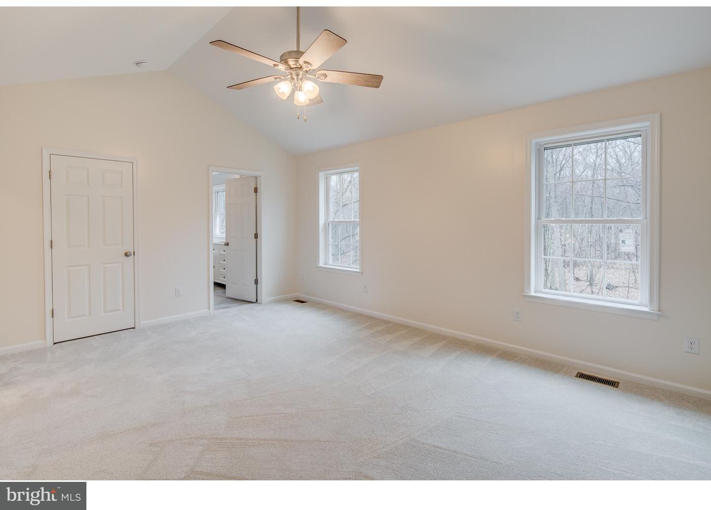 463 Hartford Road Mount Laurel, NJ 08054 - Photo 12 of 25 Gallery Image 12