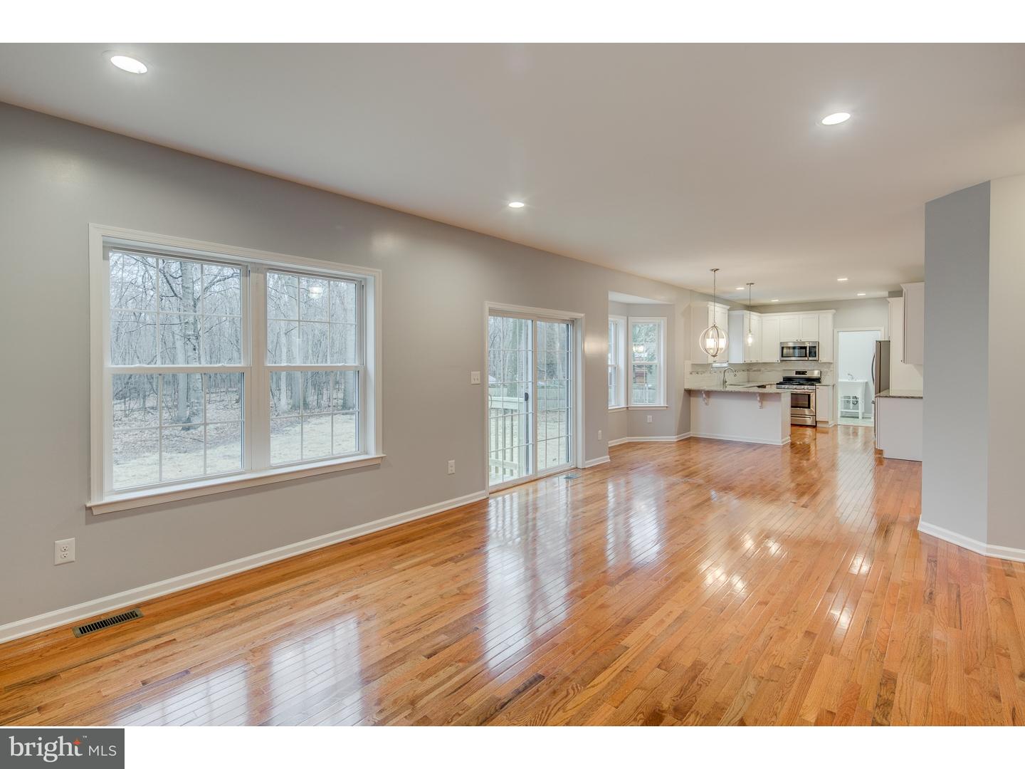 463 Hartford Road Mount Laurel, NJ 08054 - Photo 5 of 25 Gallery Image 5