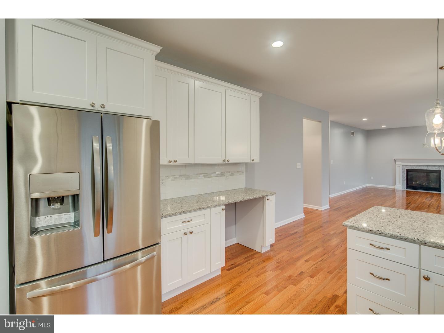 463 Hartford Road Mount Laurel, NJ 08054 - Photo 8 of 25 Gallery Image 8