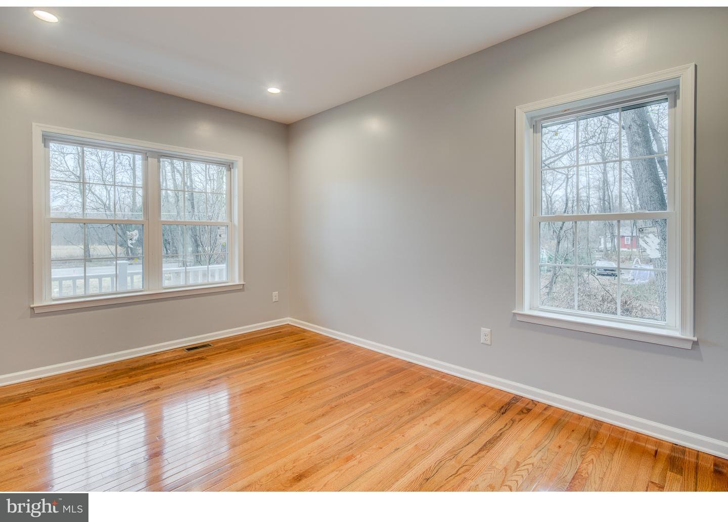 463 Hartford Road Mount Laurel, NJ 08054 - Photo 10 of 25 Gallery Image 10