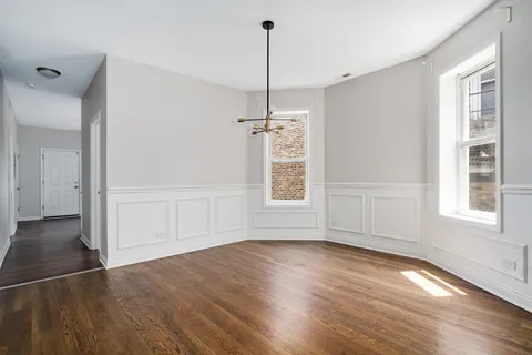 $2,500 | 2441 North Harding Avenue, Unit 2, Chicago, IL 60647