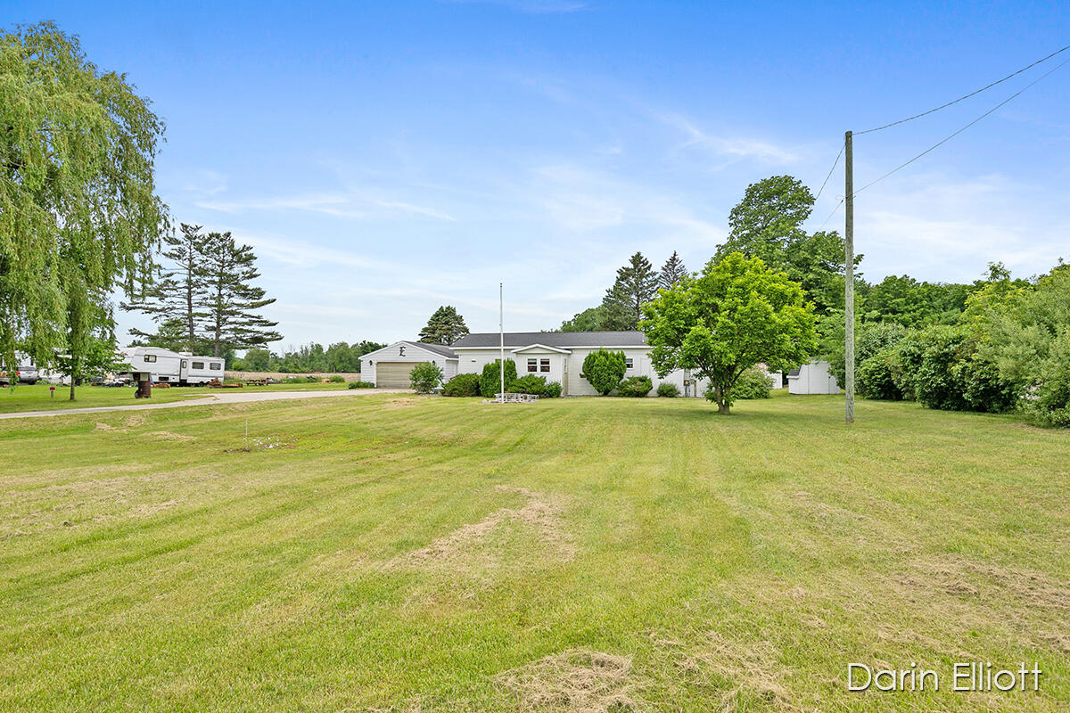 2973 North State Road Ionia, MI 48846 - Photo 3 of 20 IMG_1001