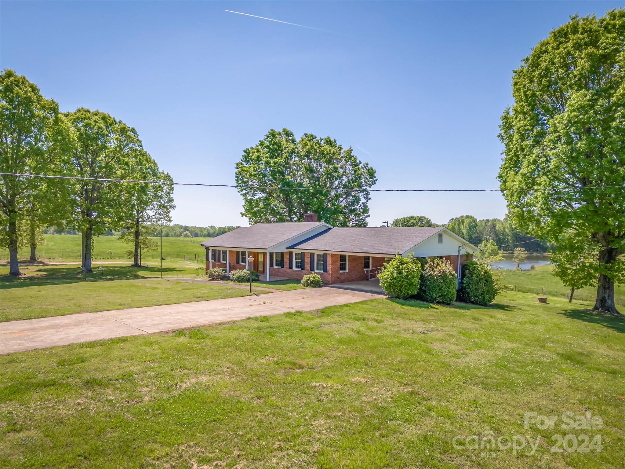 787 Shiloh Road Forest City, NC 28043 - Photo 4 of 41 Gallery Image 4