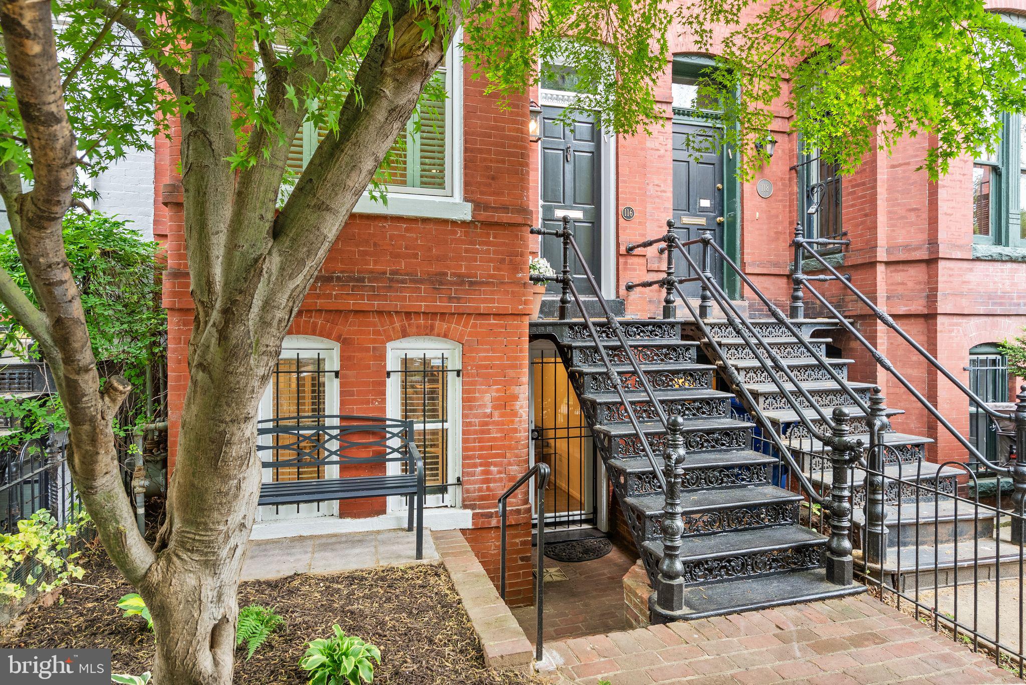 116 5th Street Southeast Washington, DC 20003 - Photo 4 of 59 Gallery Image 4
