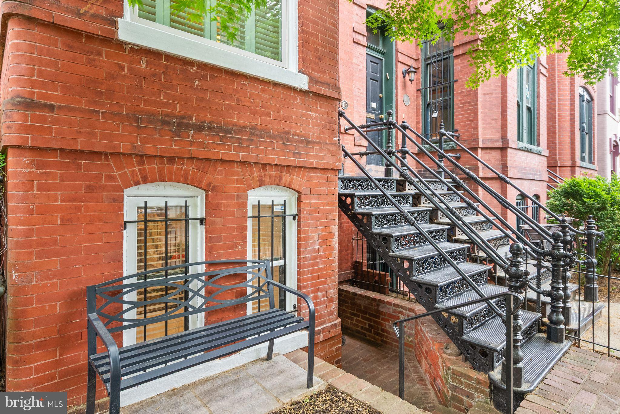116 5th Street Southeast Washington, DC 20003 - Photo 6 of 59 Gallery Image 6