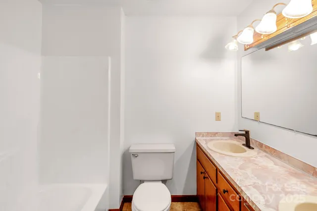 $350,000 | 304 West Street, Kershaw, SC 29067