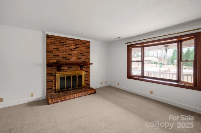 $350,000 | 304 West Street, Kershaw, SC 29067