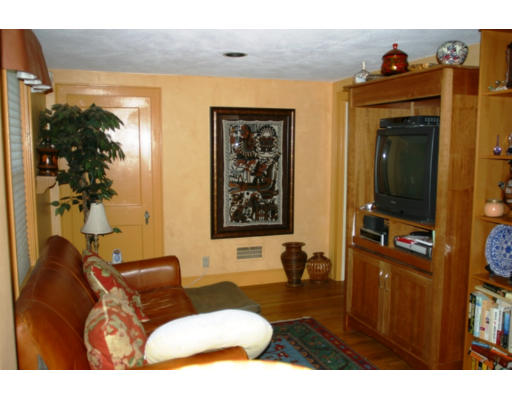90 Prentice Street Waltham, MA 02451 - Photo 10 of 10 Gallery Image 10