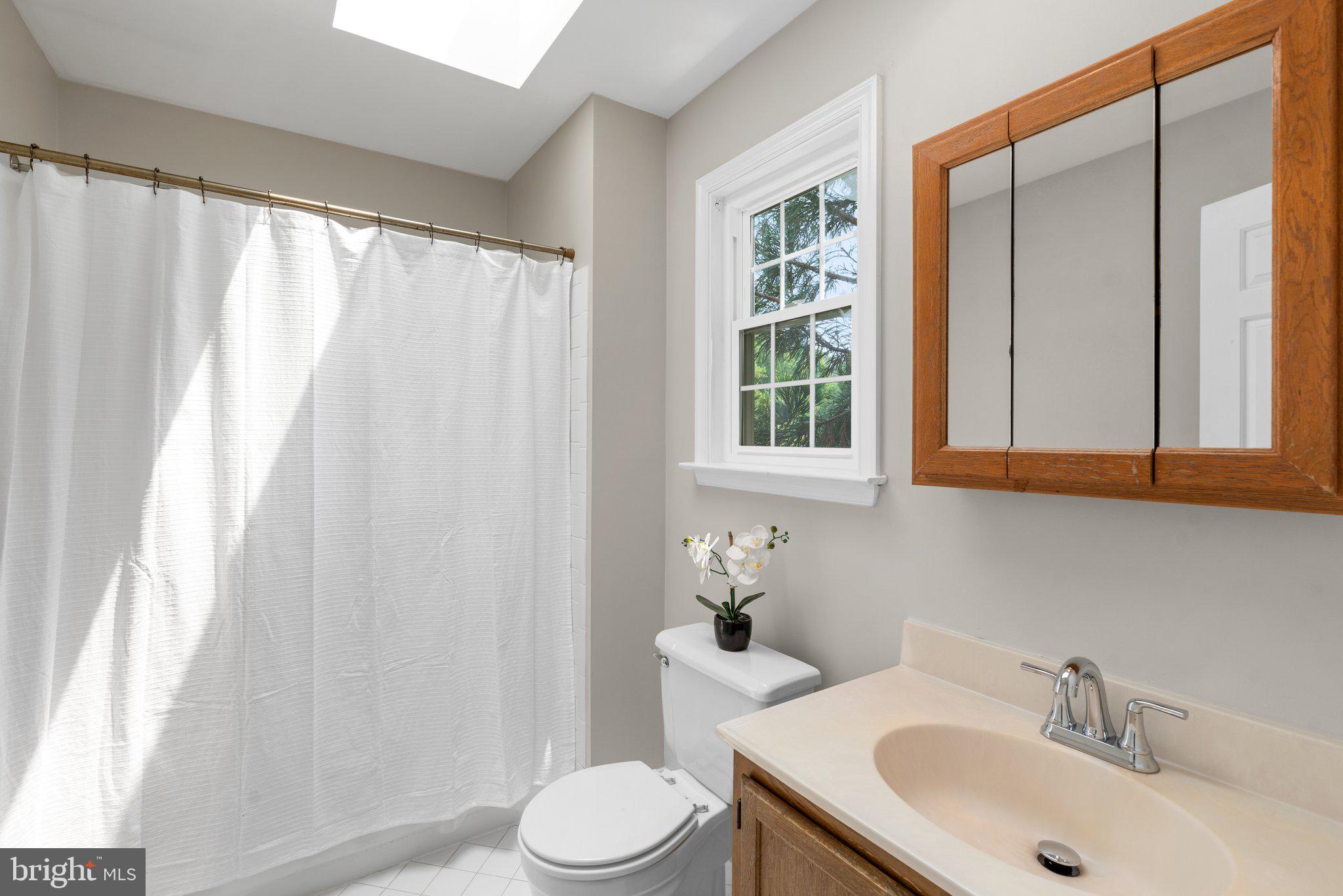 12901 Shaw Place Silver Spring, MD 20904 - Photo 36 of 63 Primary Bathroom