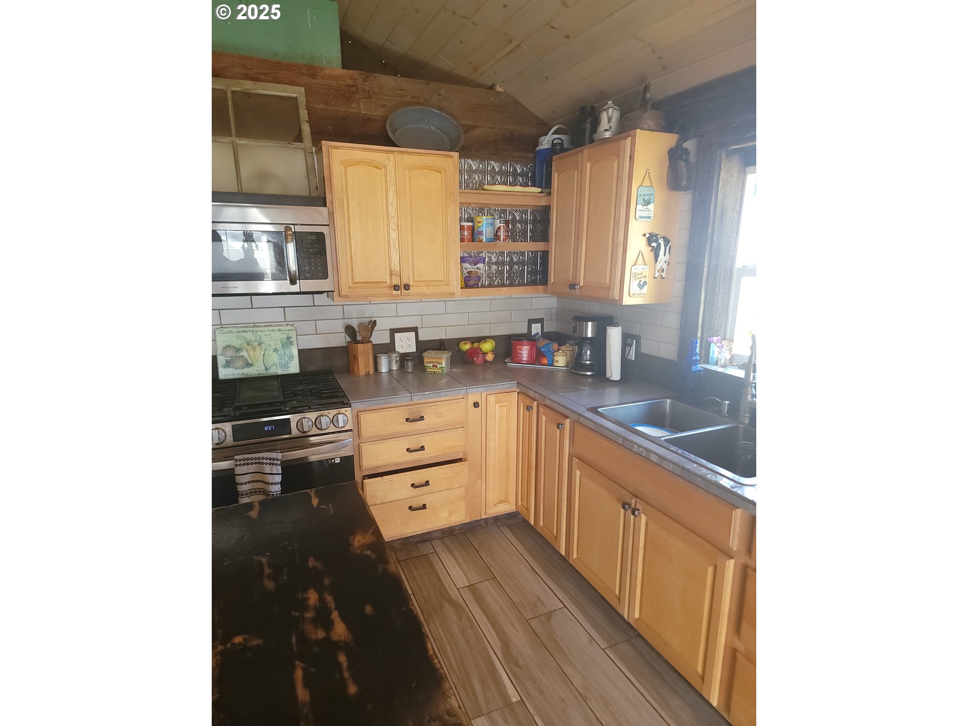 947 Elgarose Road Roseburg, OR 97471 - Photo 17 of 22 Gallery Image 17