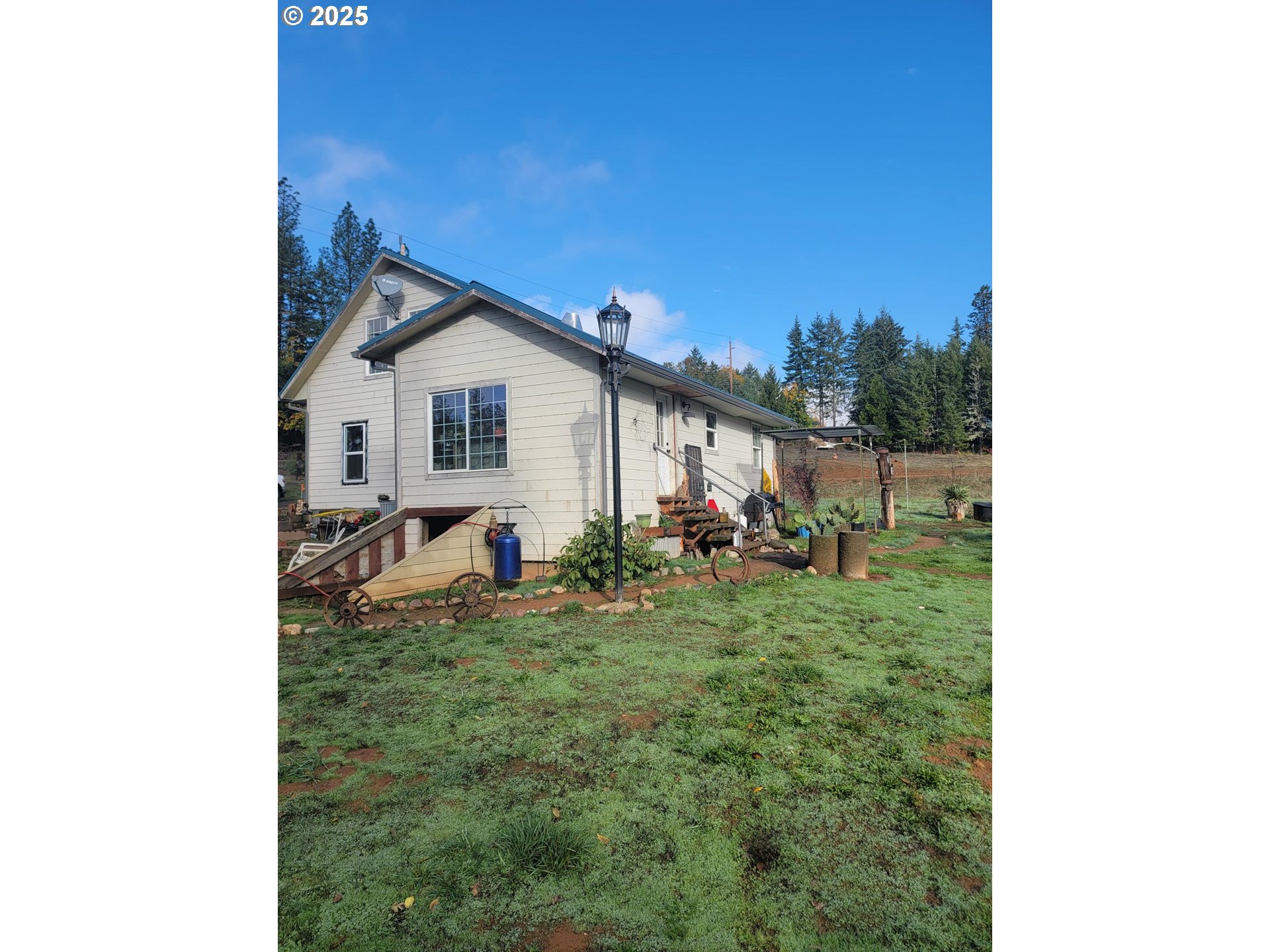 947 Elgarose Road Roseburg, OR 97471 - Photo 5 of 22 Gallery Image 5