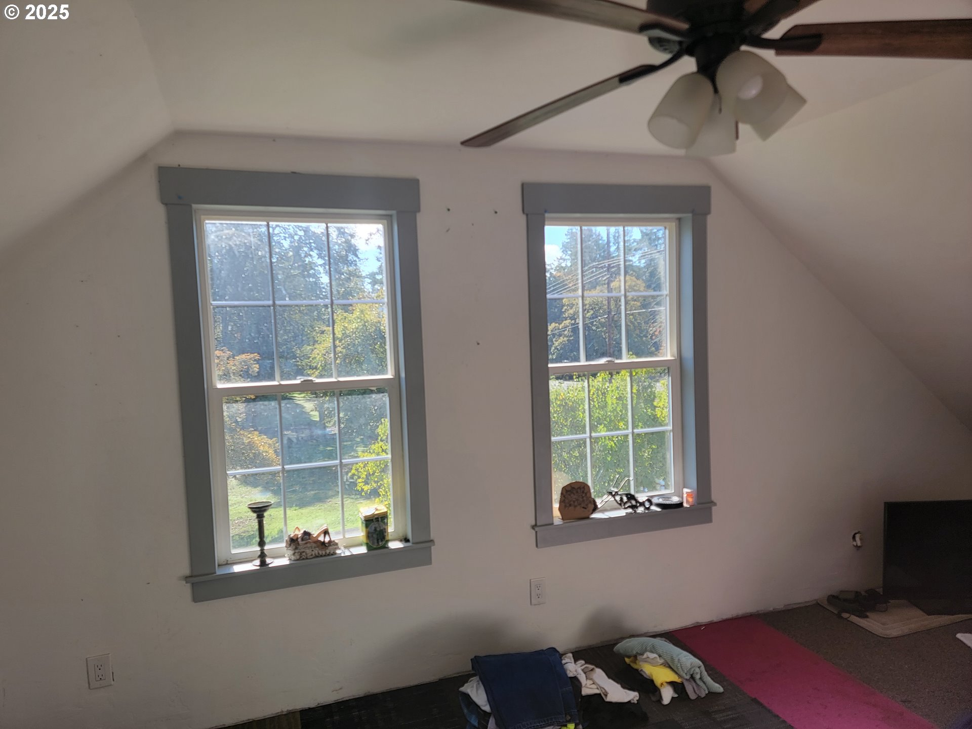 947 Elgarose Road Roseburg, OR 97471 - Photo 10 of 22 Gallery Image 10
