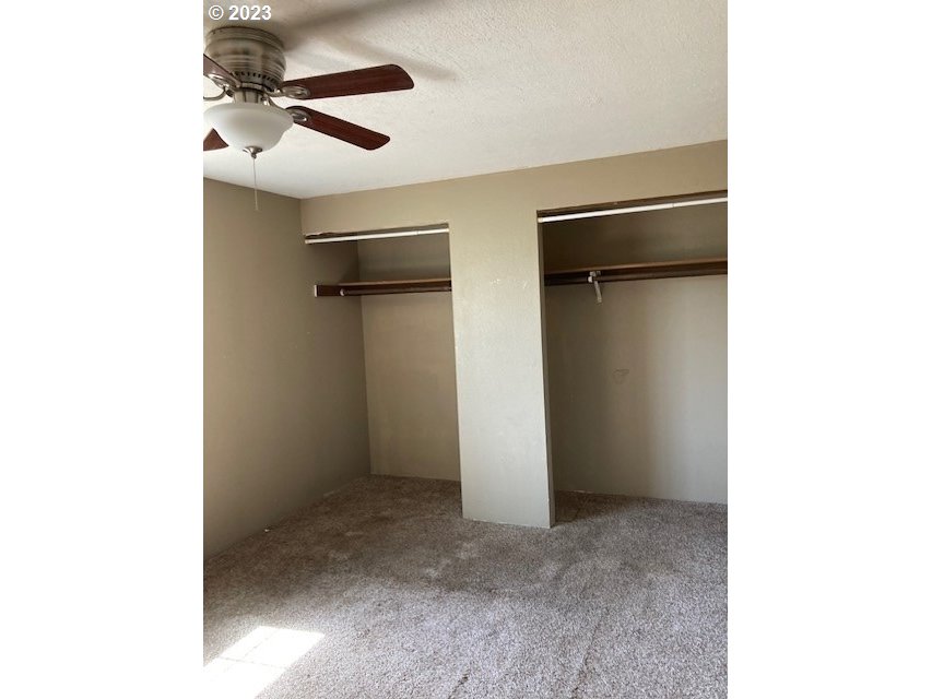 605 Southwest Nye Avenue Pendleton, OR 97801 - Photo 17 of 36 a view of a garage