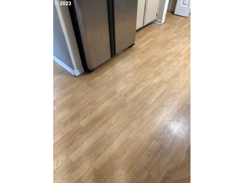 605 Southwest Nye Avenue Pendleton, OR 97801 - Photo 7 of 36 a view of a garage