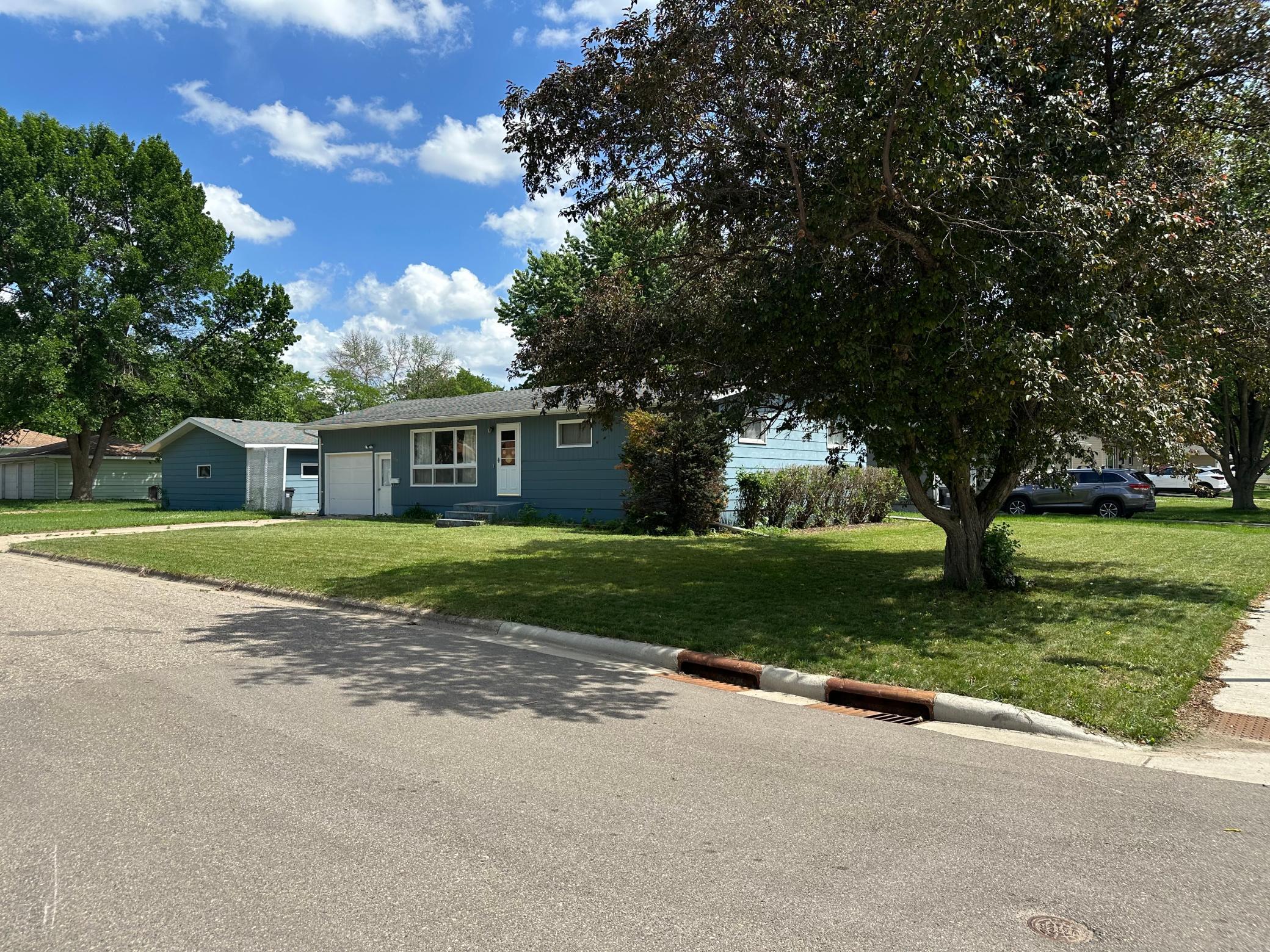 100 Deschepper Street Marshall, MN 56258 - Photo 2 of 4