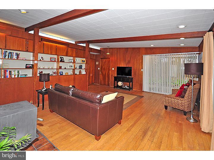9 Titus Mill Road Pennington, NJ 08534 - Photo 3 of 19