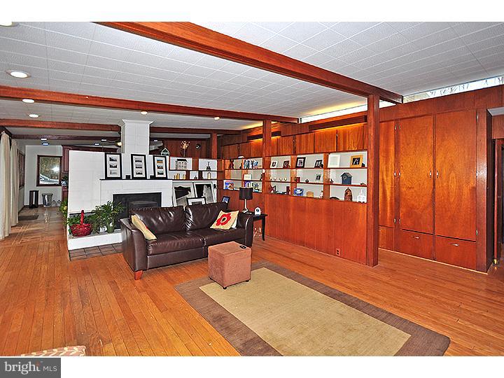9 Titus Mill Road Pennington, NJ 08534 - Photo 5 of 19