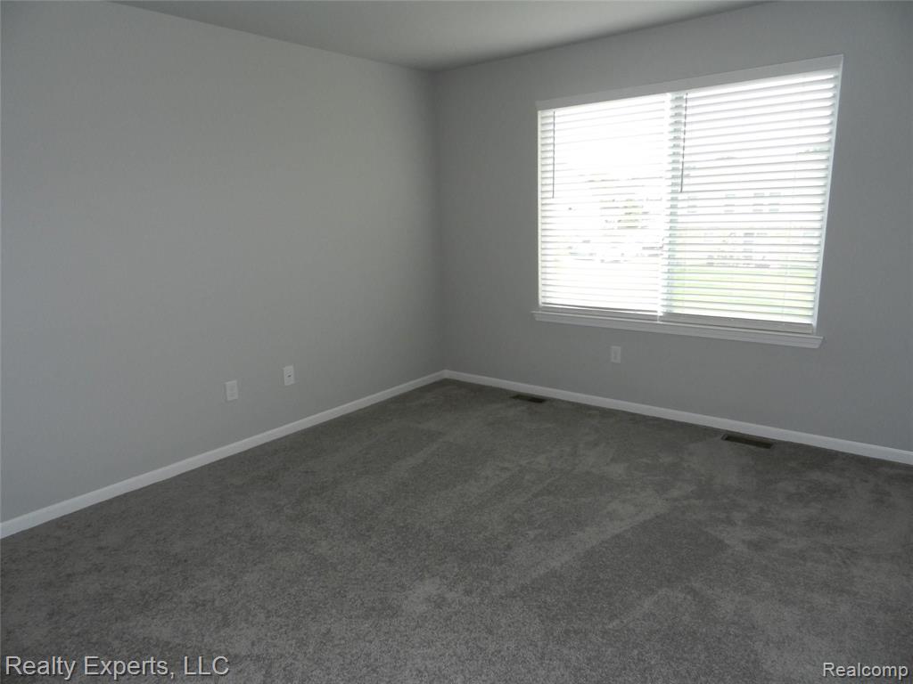 13428 Stamford Road Belleville, MI 48111 - Photo 25 of 27