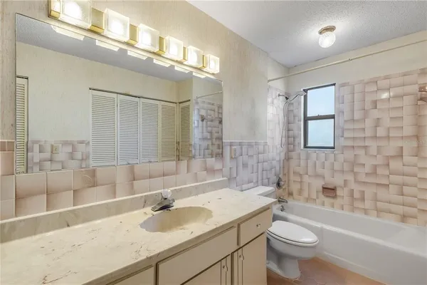 $1,998,200 | 824 Eel Avenue, New Smyrna Beach, FL 32169