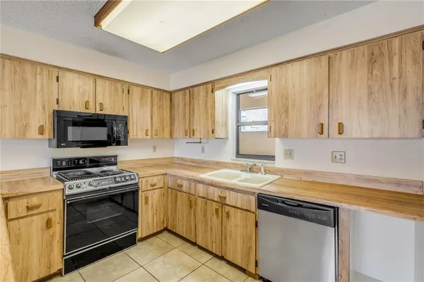 $1,998,200 | 824 Eel Avenue, New Smyrna Beach, FL 32169