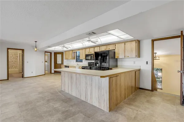 $1,998,200 | 824 Eel Avenue, New Smyrna Beach, FL 32169