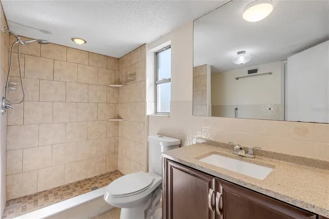 $1,998,200 | 824 Eel Avenue, New Smyrna Beach, FL 32169