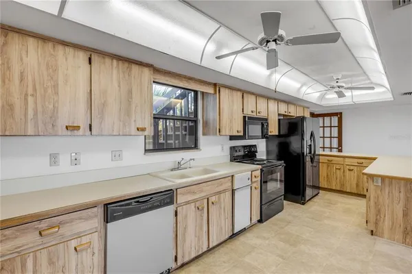 $1,998,200 | 824 Eel Avenue, New Smyrna Beach, FL 32169