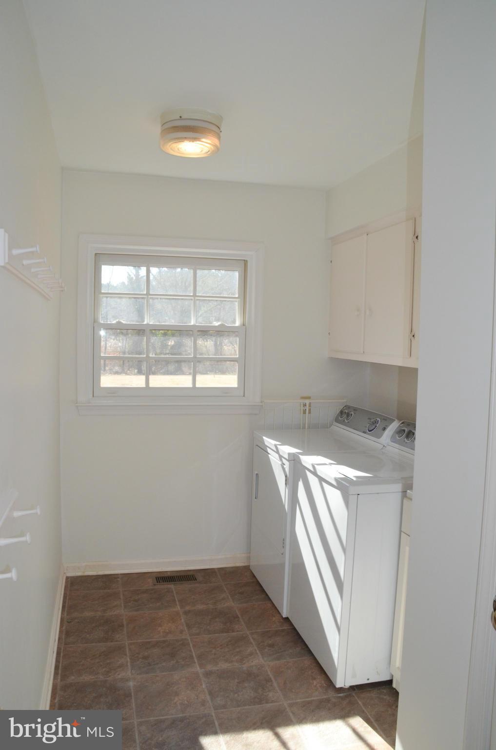 28021 Waverly Road Easton, MD 21601 - Photo 26 of 30 Laundry Room