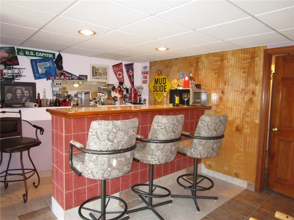 61 Fox Run Cranston, RI 02921 - Photo 18 of 35 Gallery Image 18