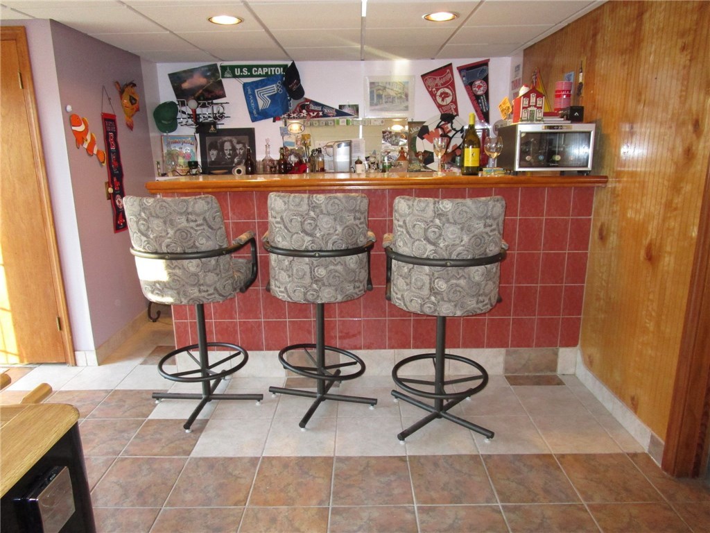 61 Fox Run Cranston, RI 02921 - Photo 19 of 35 Gallery Image 19