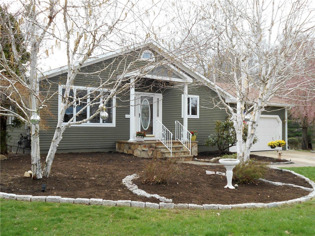 61 Fox Run Cranston, RI 02921 - Photo 2 of 35 Gallery Image 2