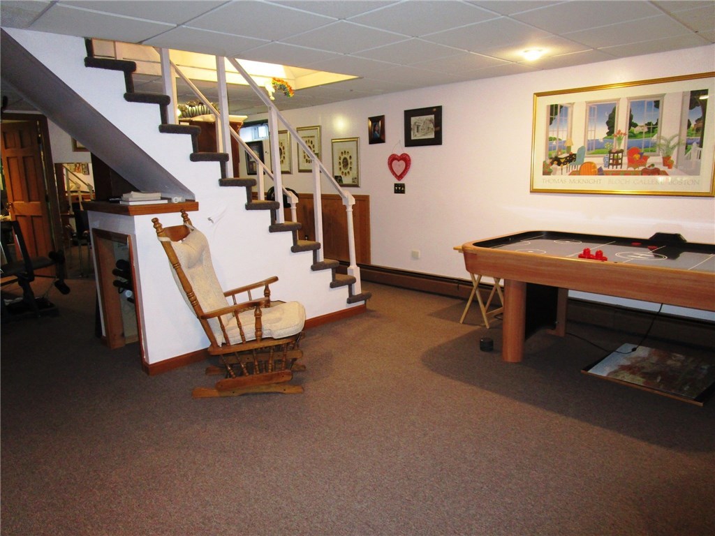 61 Fox Run Cranston, RI 02921 - Photo 22 of 35 Gallery Image 22