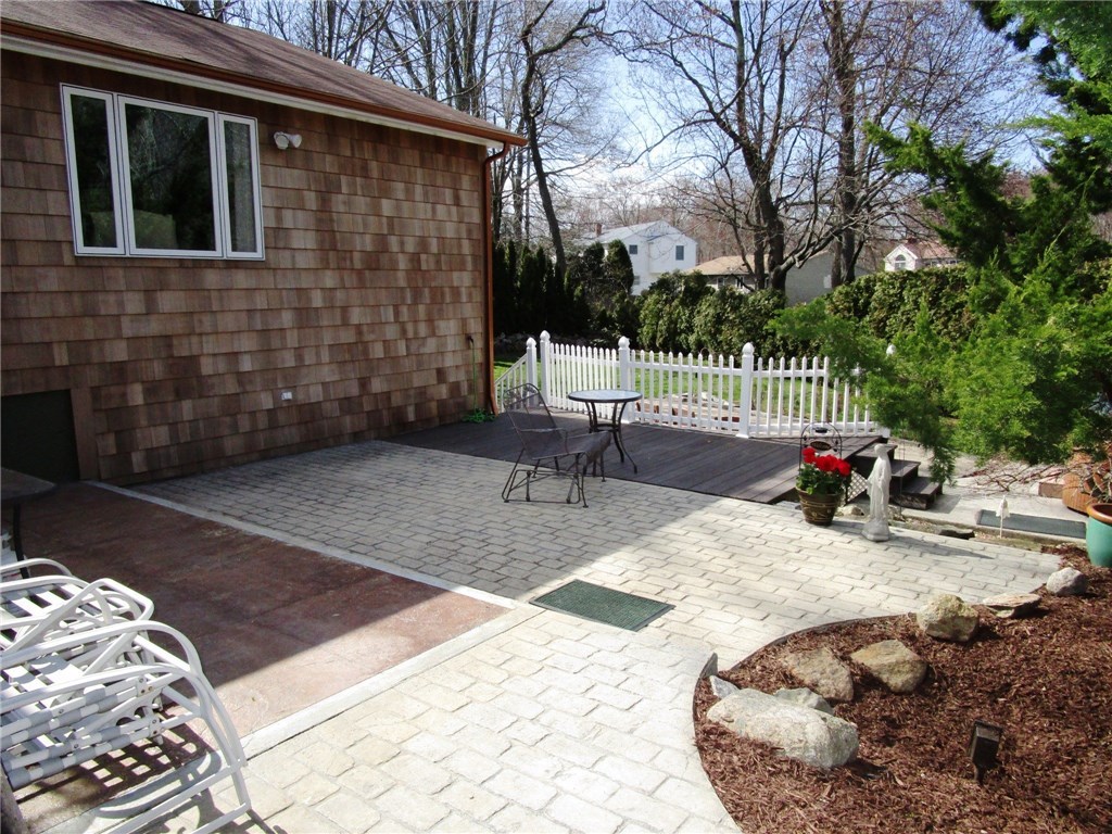 61 Fox Run Cranston, RI 02921 - Photo 30 of 35 Gallery Image 30