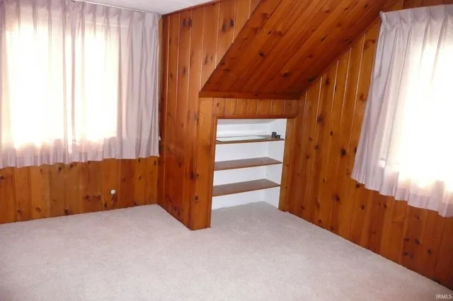 $215,000 | 2204 Milburn Boulevard, Mishawaka, IN 46544