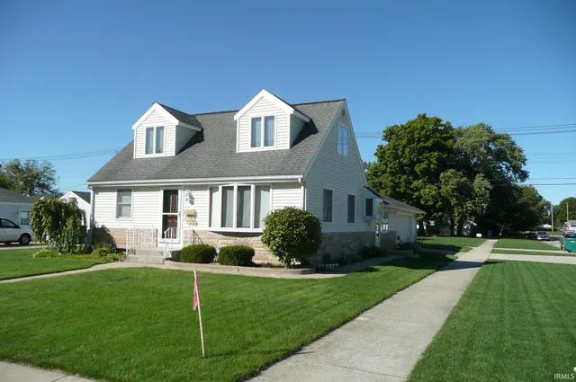 $215,000 | 2204 Milburn Boulevard, Mishawaka, IN 46544