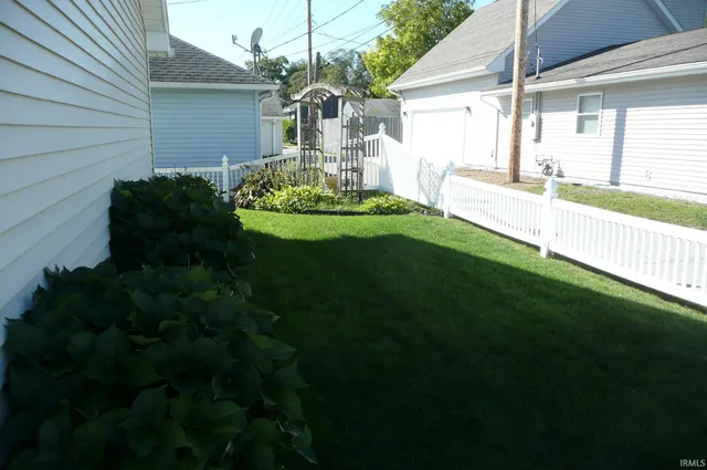 $215,000 | 2204 Milburn Boulevard, Mishawaka, IN 46544