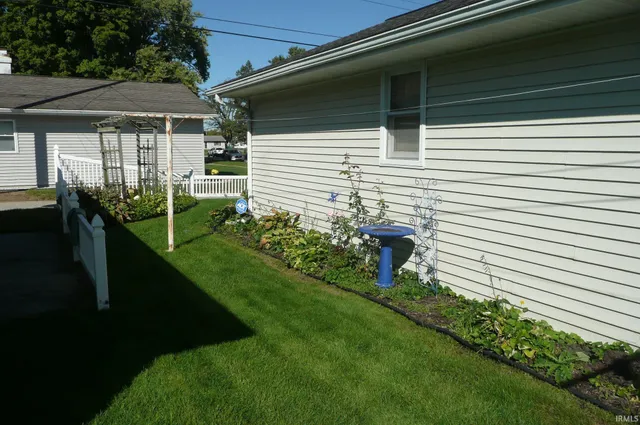 $215,000 | 2204 Milburn Boulevard, Mishawaka, IN 46544